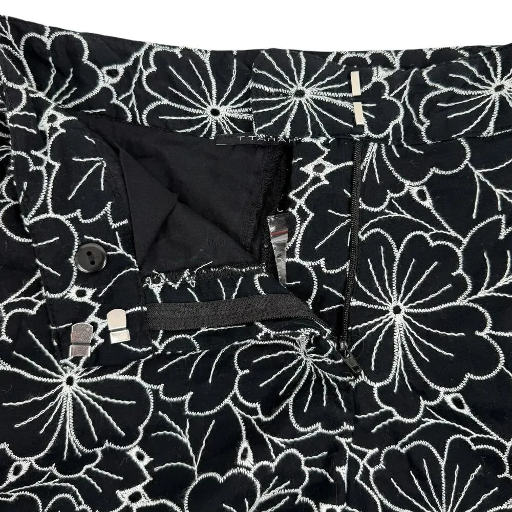 Tahari Black White Embroidered Floral High Rise Shorts Size 2